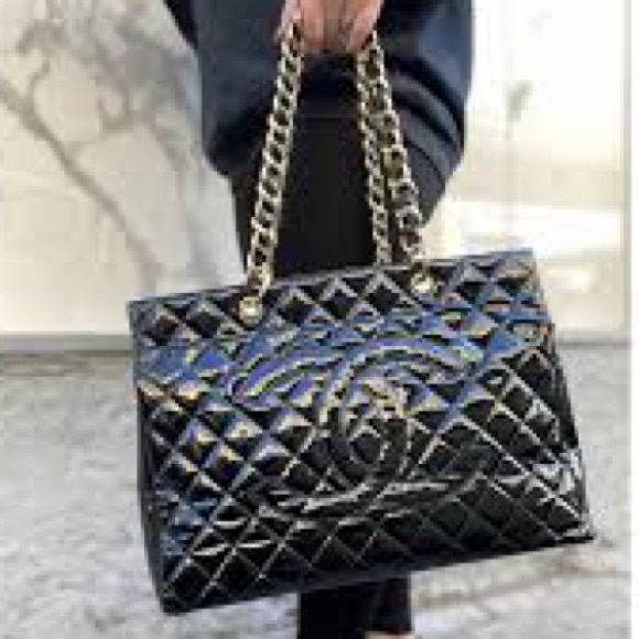 CHANEL Handbags - CHANEL GST Grand Shopping Tote Bag CC Quilted Patent Black w/ Dust Bag & COA
